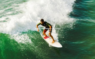 ng体育-中超联赛，叶楚贵双响炮鲍亚雄伤退 广州城四球完胜河北